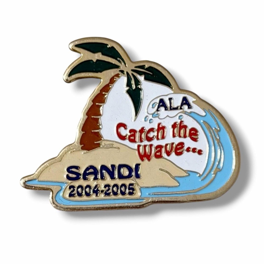 ALA Catch the Wave Sandi 2004-2005 Vintage Lapel Pin E12